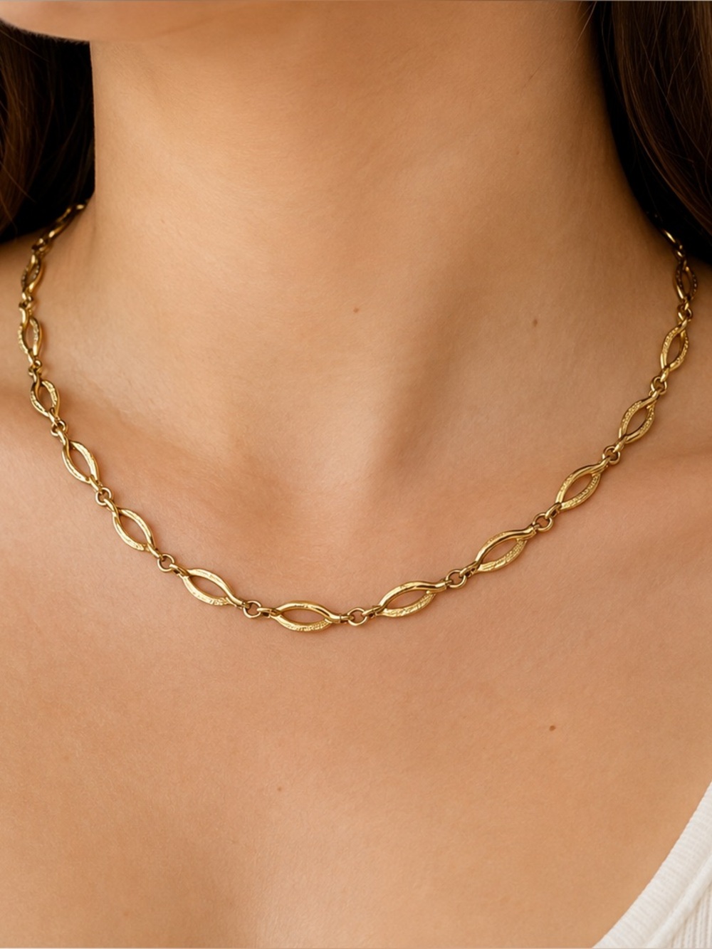 Vintage Sarah Coventry Gold Tone Leaf Link Necklace